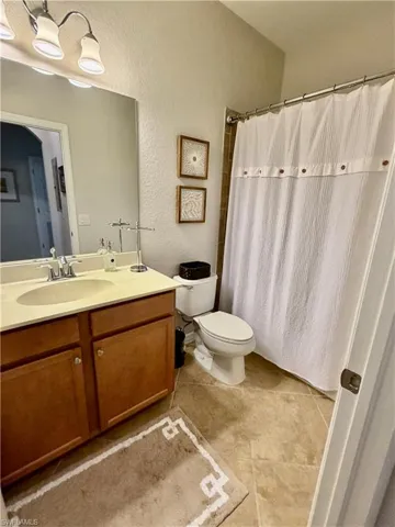 9715  ACQUA  CT, Naples, FL 34113