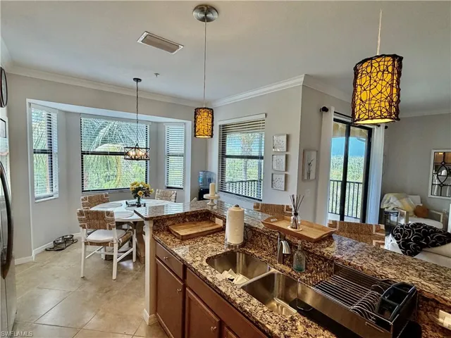 9715  ACQUA  CT, Naples, FL 34113