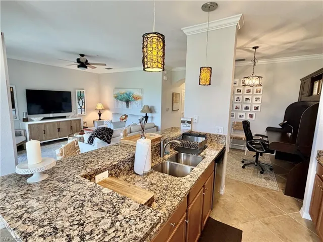 9715  ACQUA  CT, Naples, FL 34113