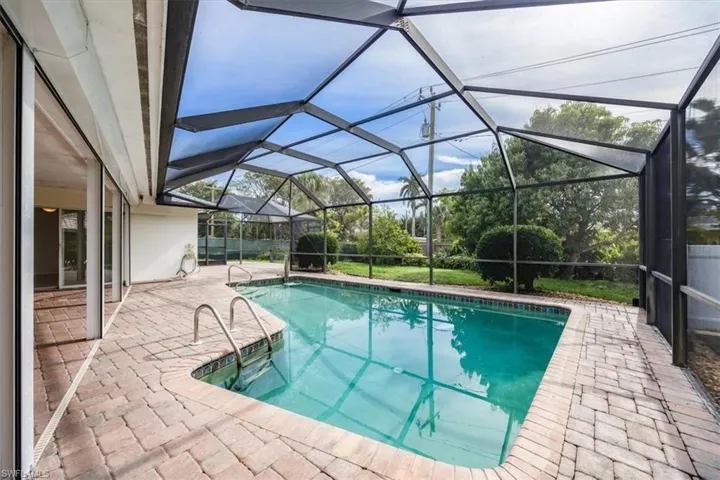 750  Southern Pines  DR, Naples, FL 34103