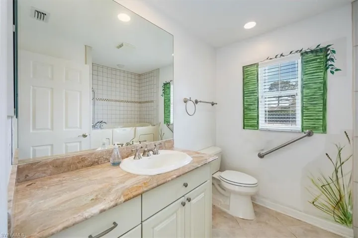 750  Southern Pines  DR, Naples, FL 34103
