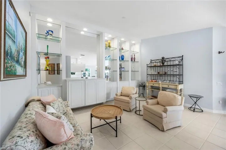 4251  Redonda  LN, Naples, FL 34119