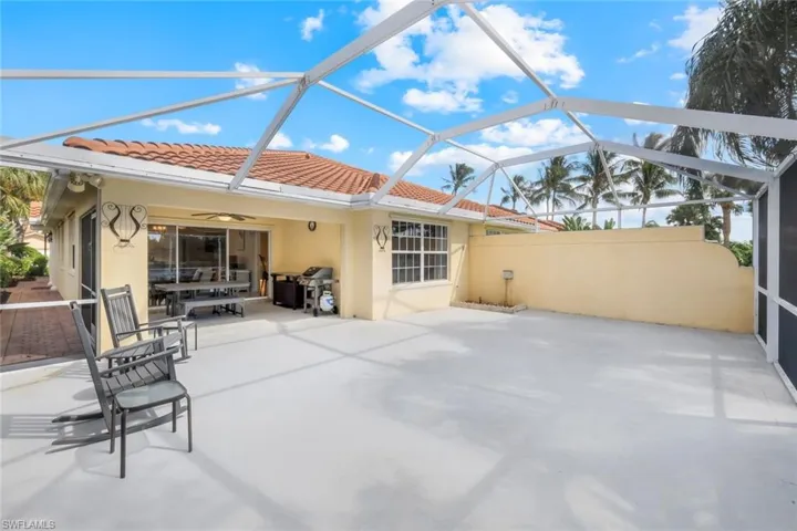 4251  Redonda  LN, Naples, FL 34119