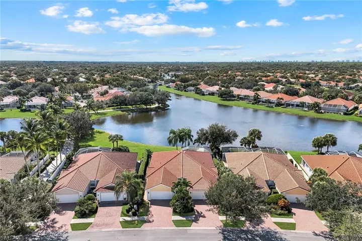 4251  Redonda  LN, Naples, FL 34119