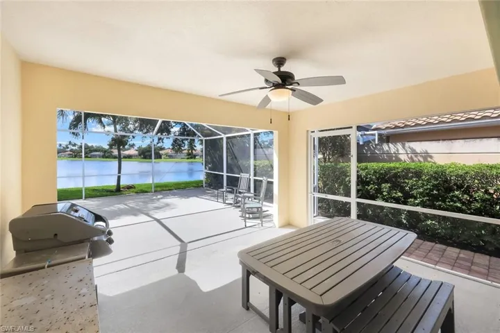 4251  Redonda  LN, Naples, FL 34119