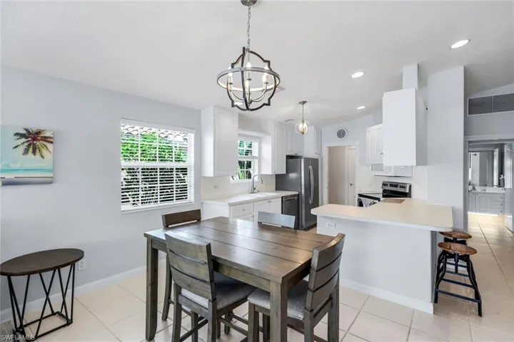 4251  Redonda  LN, Naples, FL 34119