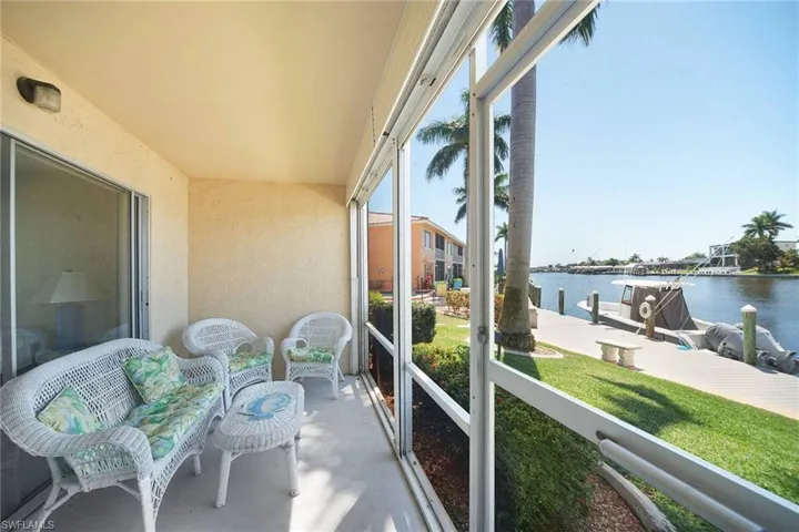 Enticing White Wicker Lanai Furniture conveys with sale