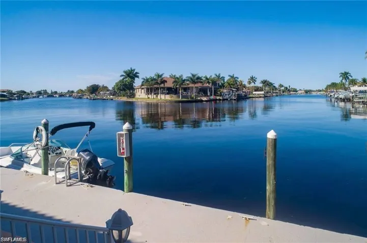 Enviable & Spectacular Waterviews