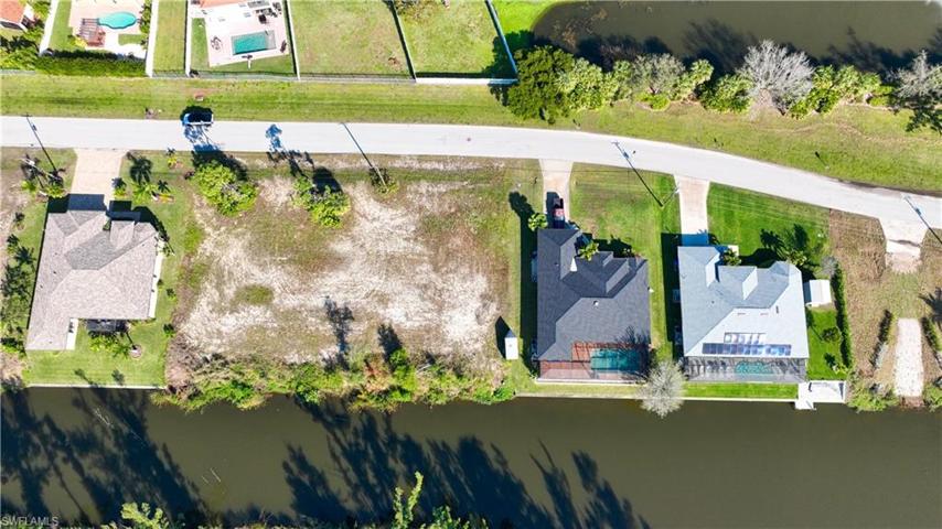 2100 SW 22nd TER, CAPE CORAL FL 33991