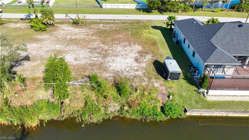 2100 SW 22nd TER, CAPE CORAL FL 33991