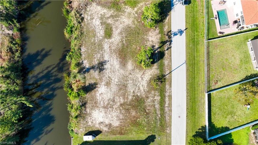 2100 SW 22nd TER, CAPE CORAL FL 33991