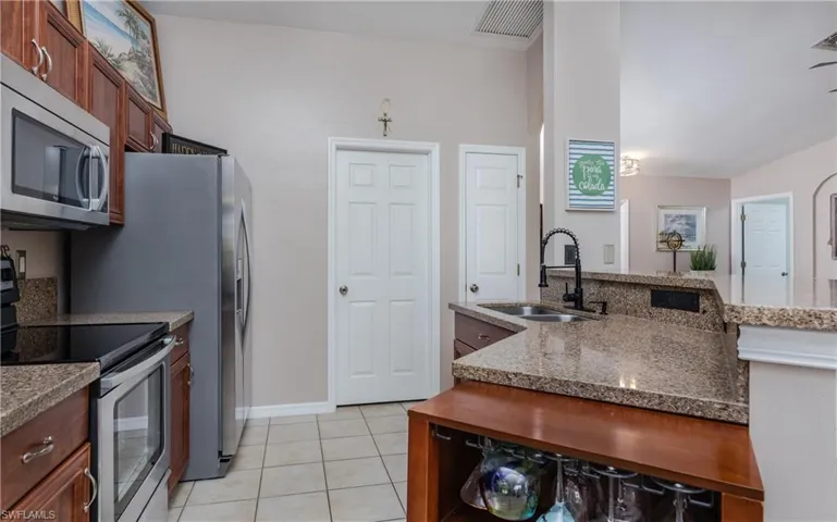 919 SW 33rd  ST, Cape Coral, FL 33914