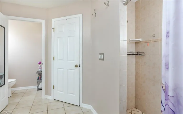 919 SW 33rd  ST, Cape Coral, FL 33914