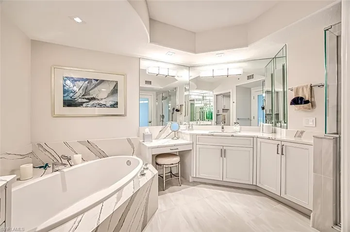 Primary BA with soaking tub