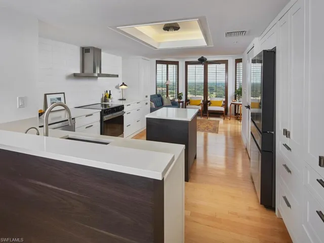 6849  Grenadier  BLVD, Naples, FL 34108