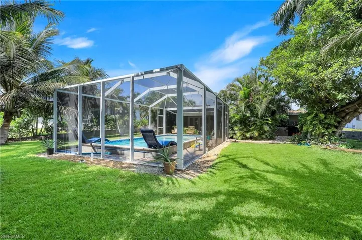 130 Greenbrier St, Marco Island, Florida 34145