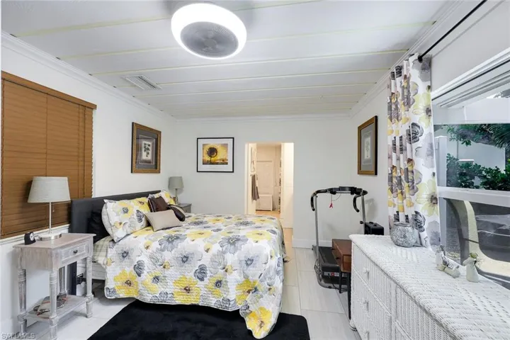 130 Greenbrier St, Marco Island, Florida 34145