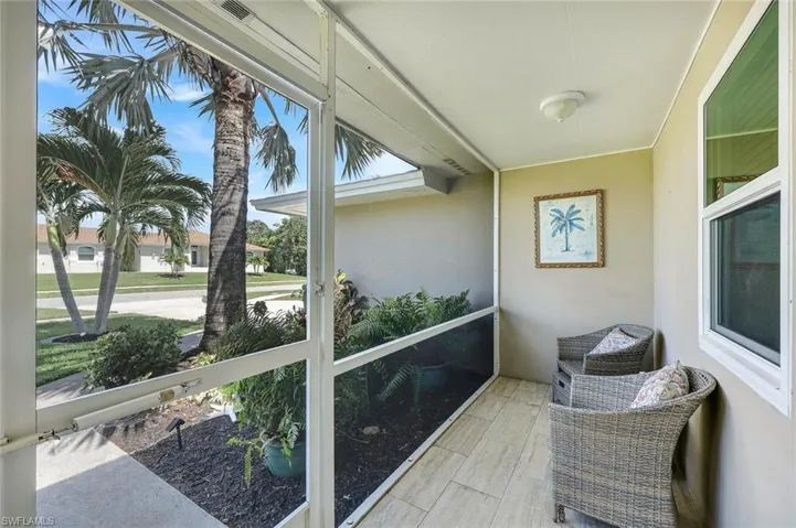 130 Greenbrier St, Marco Island, Florida 34145