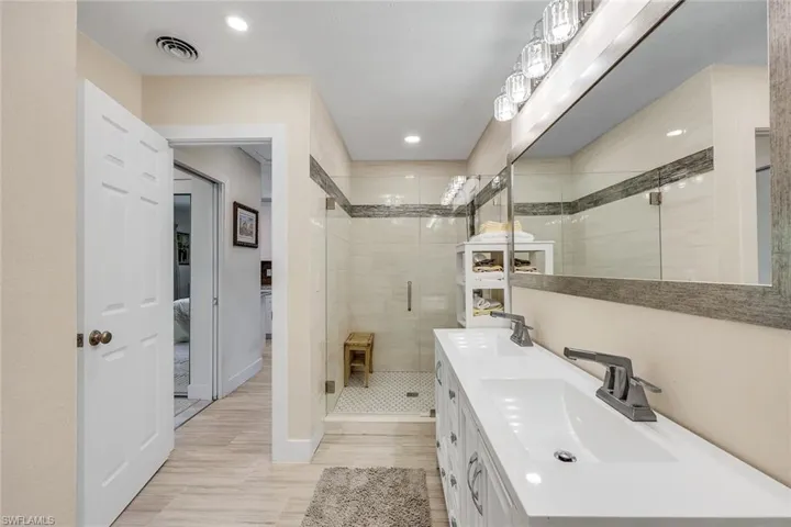 130 Greenbrier St, Marco Island, Florida 34145