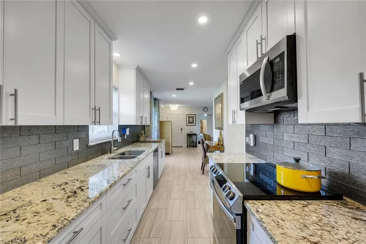 130 Greenbrier St, Marco Island, Florida 34145
