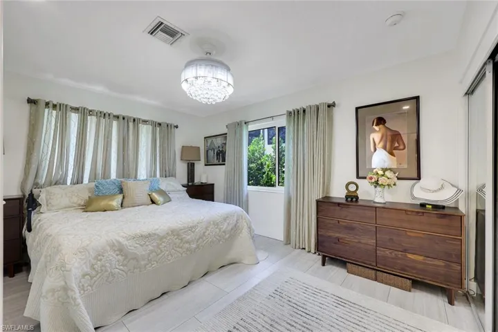 130 Greenbrier St, Marco Island, Florida 34145