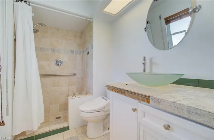 1685  Lakeside  TER, North Fort Myers, FL 33903