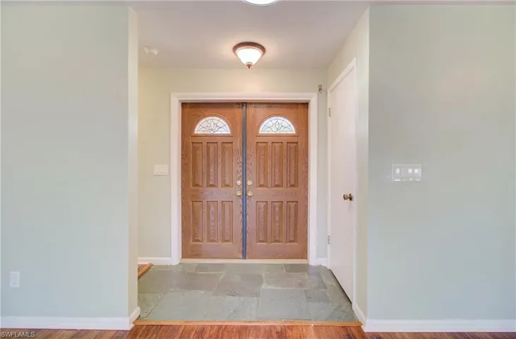 1685  Lakeside  TER, North Fort Myers, FL 33903