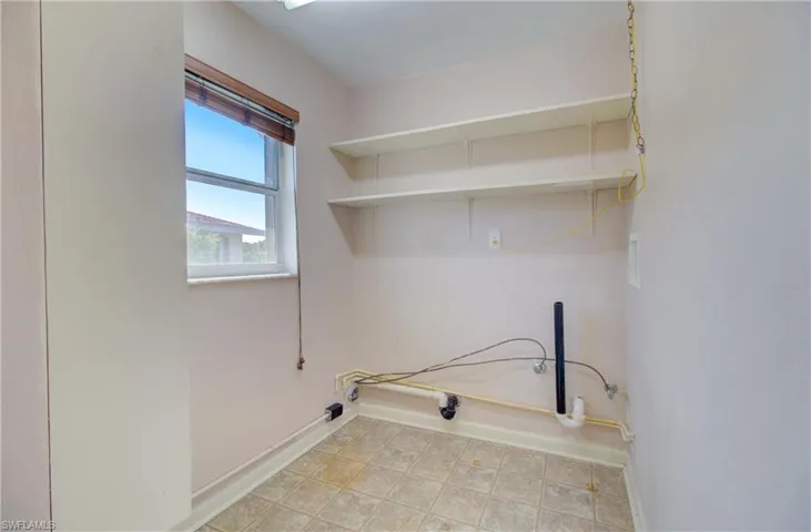 1685  Lakeside  TER, North Fort Myers, FL 33903