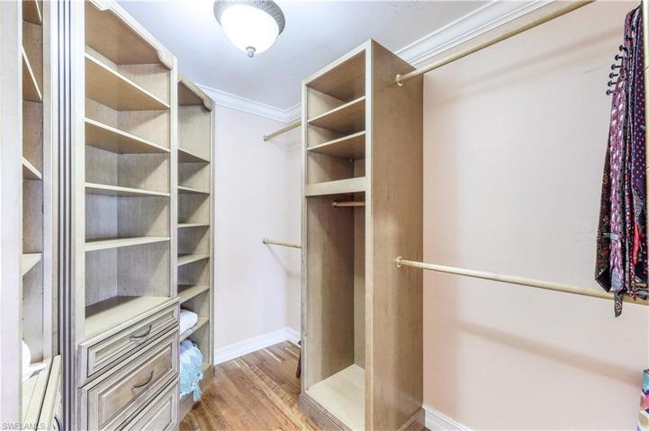 Master closet with built-ins