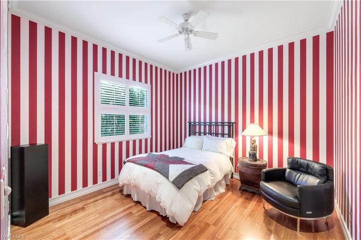 Guest bedroom 1
