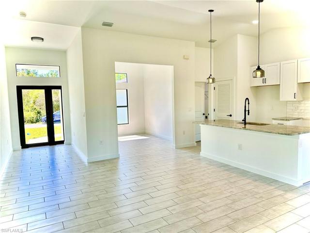 2706  35th SW ST, Lehigh Acres, FL 33976