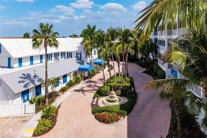 140 Palm St 403, Marco Island, Florida 34145