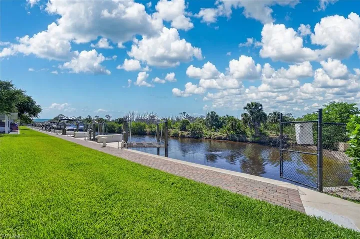 1783 Four Mile Cove Pkwy 212, Cape Coral, Florida 33990
