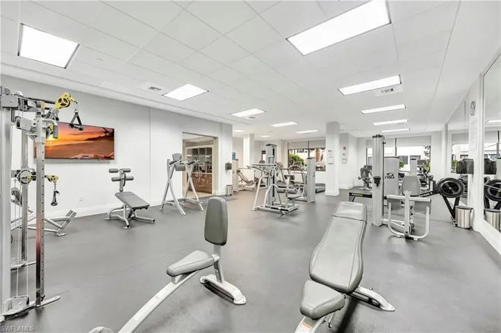 1030  3rd Ave S  , Naples, FL 34102