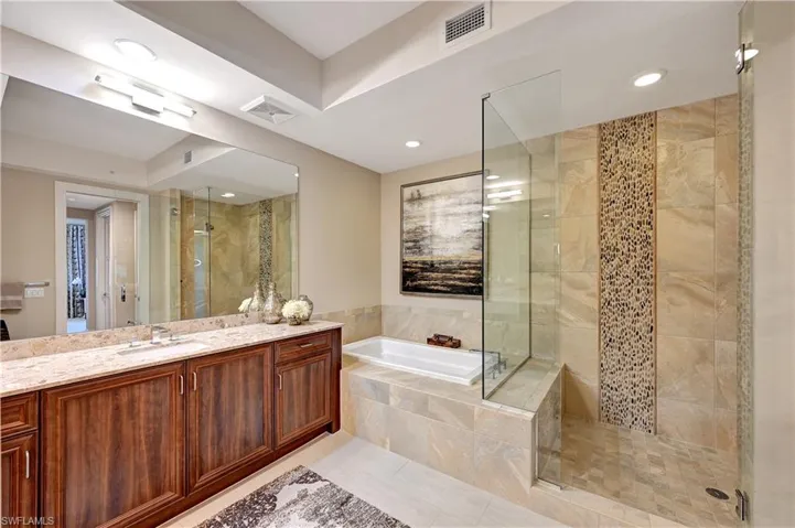 1030  3rd Ave S  , Naples, FL 34102