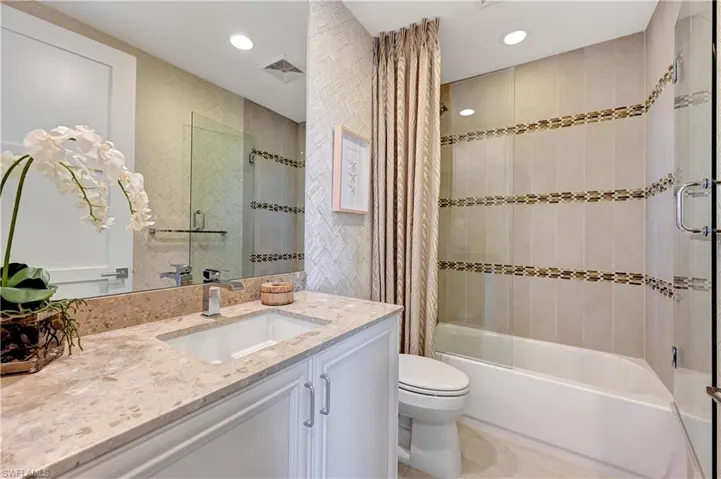 1030  3rd Ave S  , Naples, FL 34102