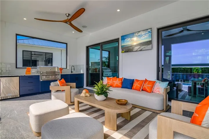 840 Rose Ct, Marco Island, Florida 34145