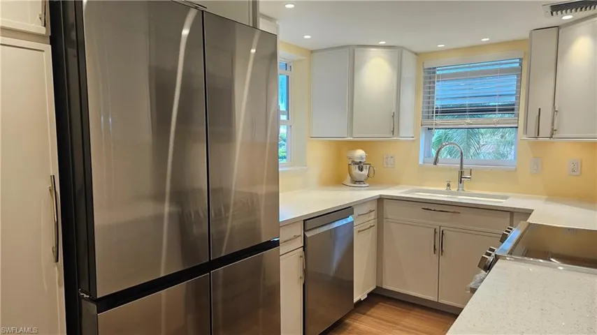 301 6th Ave S D, Naples, Florida 34102