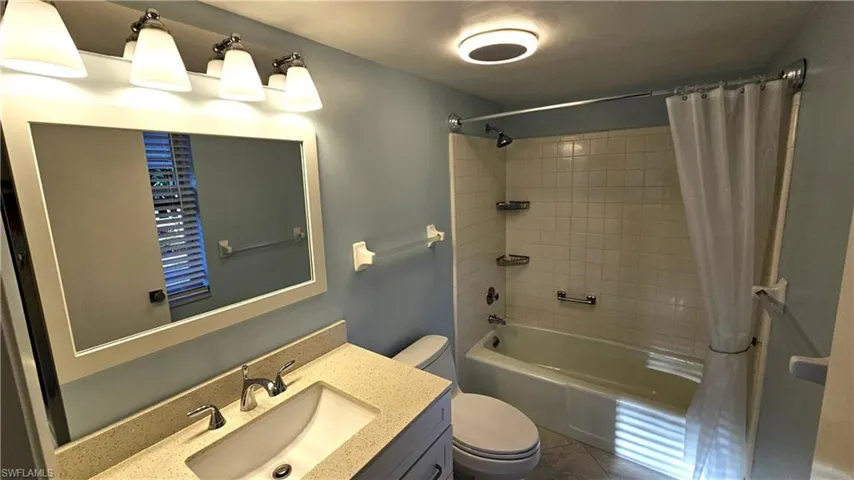 301 6th Ave S D, Naples, Florida 34102