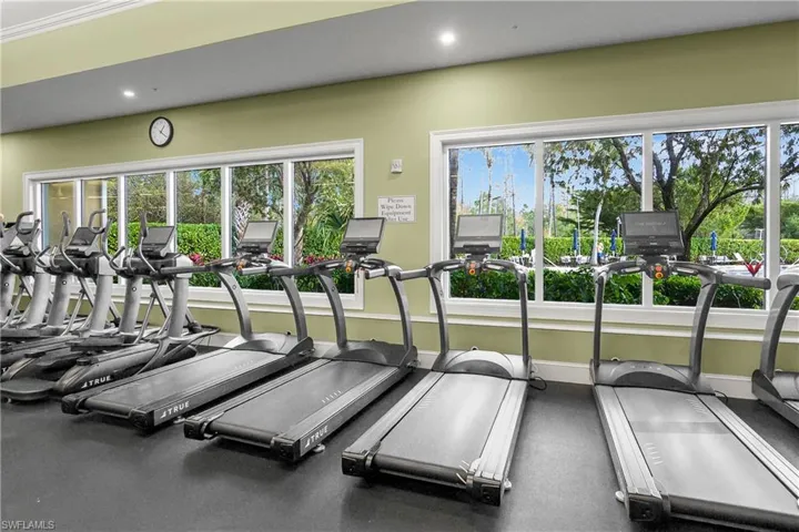 Exercise room with recessed lighting