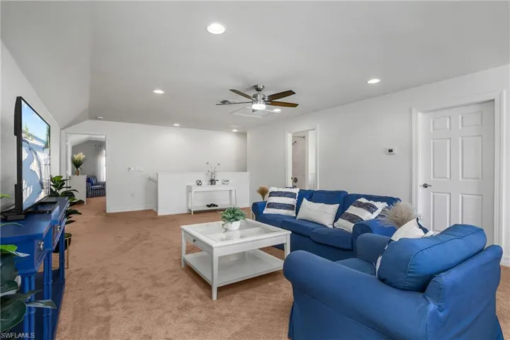 upstairs bonus room