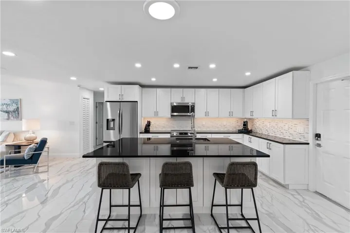 2500 Kings Lake Blvd, Naples, Florida 34112