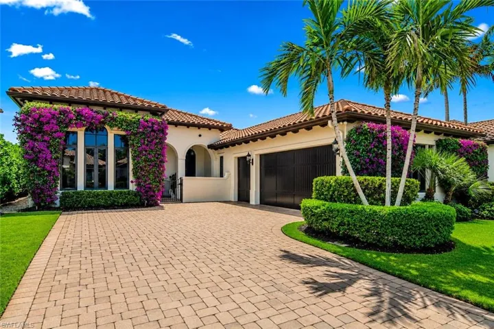 2220  Residence  CIR, Naples, FL 34105