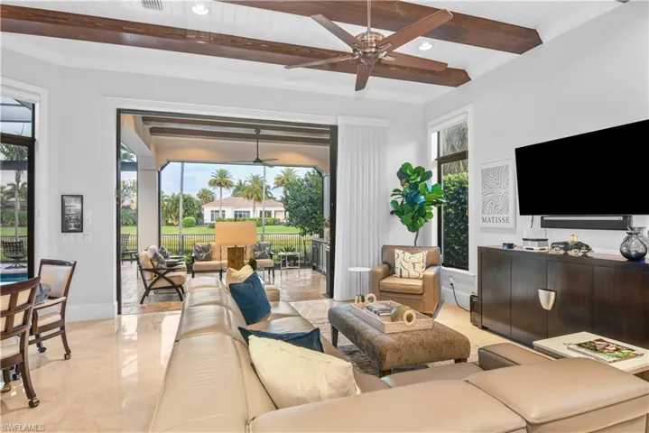 2220  Residence  CIR, Naples, FL 34105
