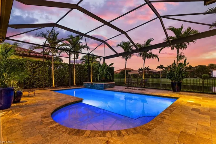 2220  Residence  CIR, Naples, FL 34105