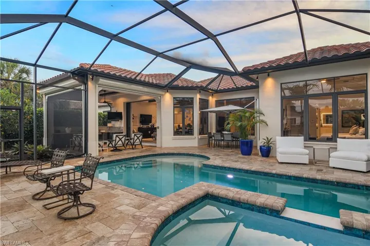 2220  Residence  CIR, Naples, FL 34105