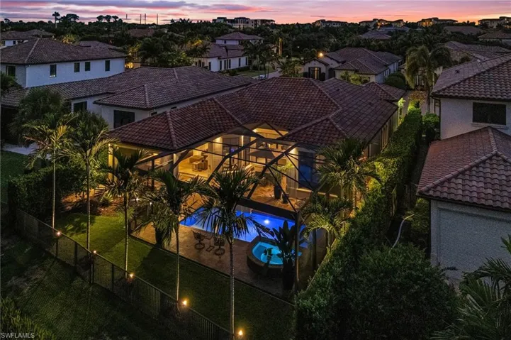 2220  Residence  CIR, Naples, FL 34105