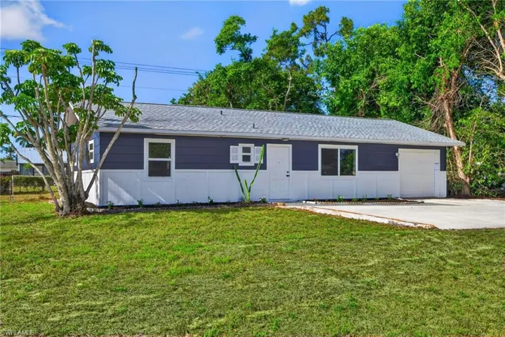 2300 Crystal Dr, Fort Myers, Florida 33907