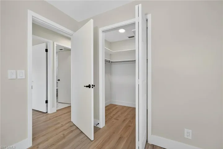 2300 Crystal Dr, Fort Myers, Florida 33907
