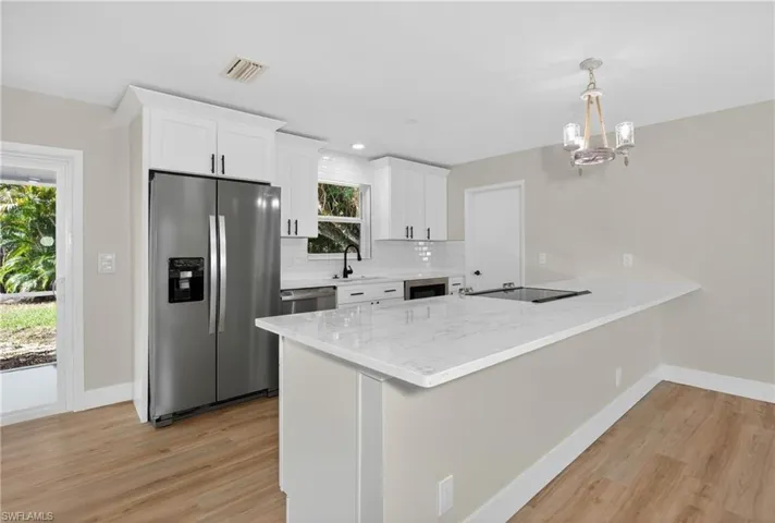 2300 Crystal Dr, Fort Myers, Florida 33907